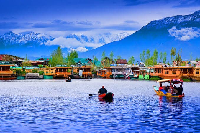 Amazing Kashmir Escape